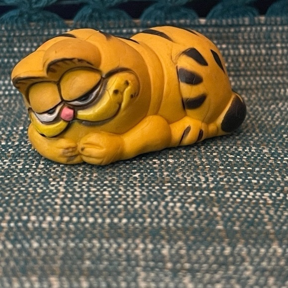 Vintage 1981 Garfield Rubber Eraser/Toy! - Picture 7 of 8